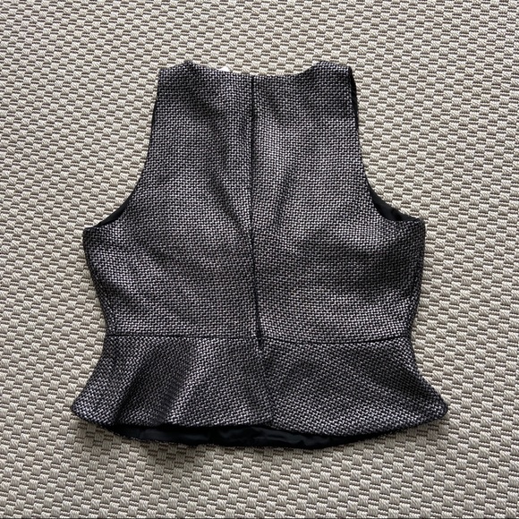 Banana Republic tank top - Picture 2 of 3